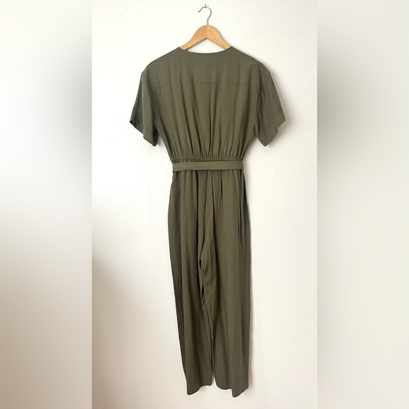 Madewell Short-Sleeved Belted Jumpsuit (S) - Picture 2 of 10
